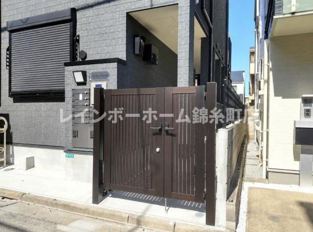 パインリーヴス小岩のエントランス