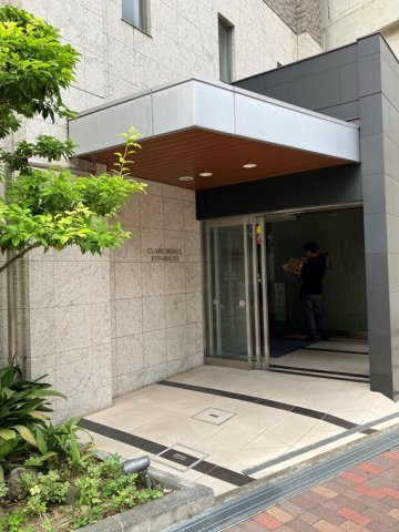 クレアホームズ船橋のエントランス