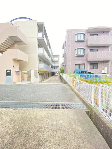 コンプリーションⅡの周辺
