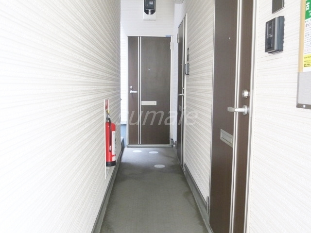 Villa Aube SHIMO17のロビー|１階通路です☆