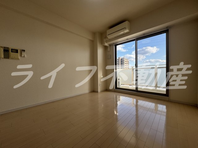 ゼファー東大阪の洋室|使い勝手のいい洋室です
