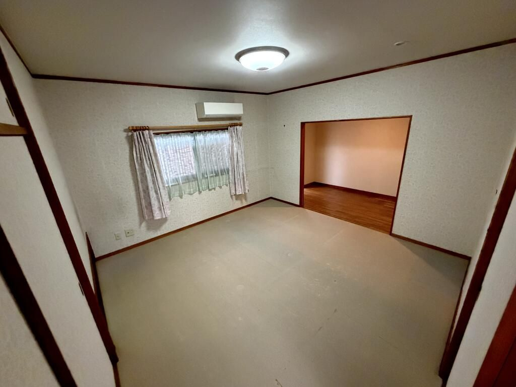 大里戸ノ上貸家の洋室