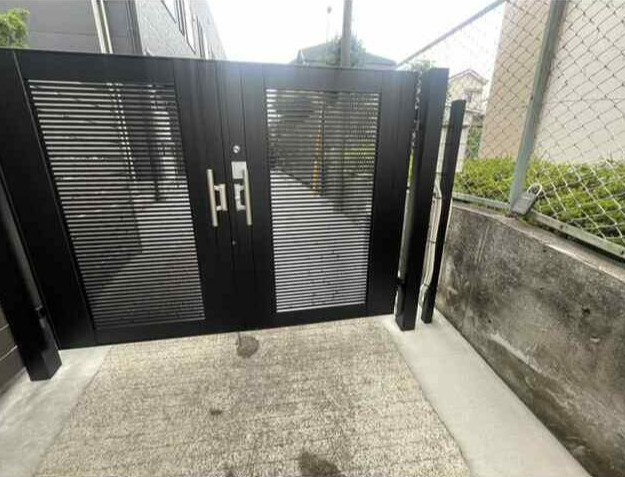 杉並区上井草１丁目のタウンのエントランス