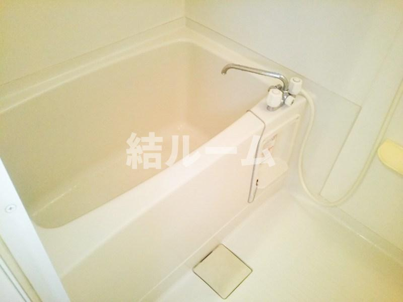 板橋区前野町３丁目のアパートの浴室