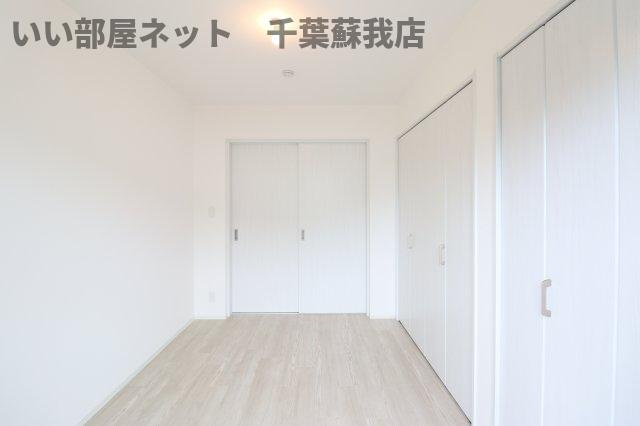 ジーメゾン千葉浜野クオリの洋室|落ち着いた色調の洋室です