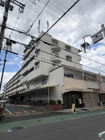 高槻セントポリアの外観
