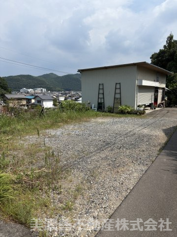６７０８３　山県市佐賀土地の外観