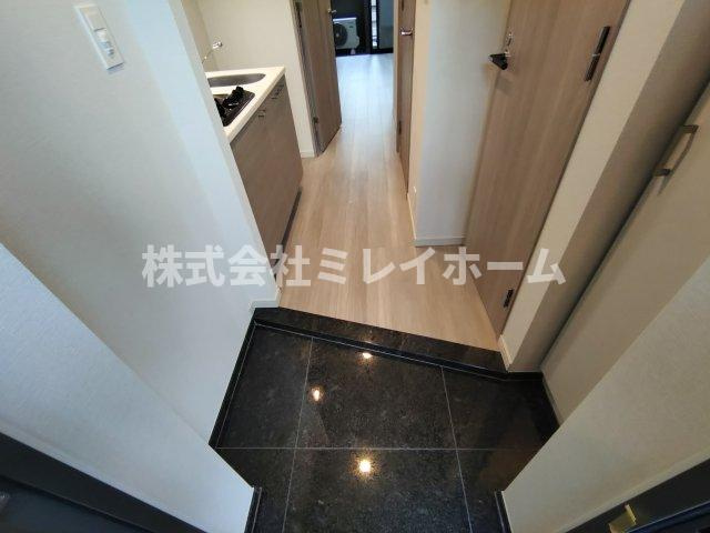 ルーブル本羽田の玄関