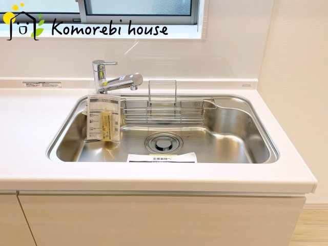 さいたま市西区大字指扇　中古戸建のキッチン|コンパクトなキッチンで掃除もラクラク