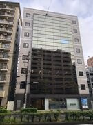 横浜楠町ビルの外観