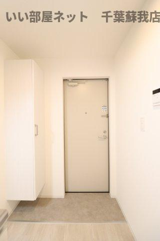 ジーメゾン千葉浜野クオリの玄関|収納もある玄関です