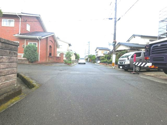 佐賀市開成第10　2号棟の前面道路含む現地写真|前面道路含む現地写真です