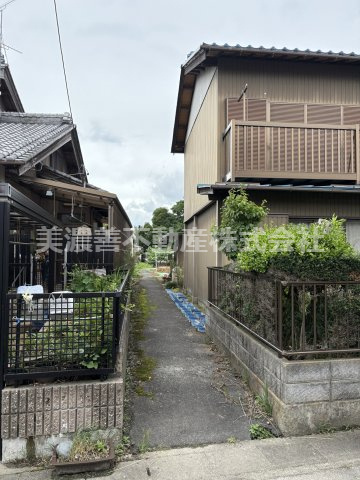 ６７０８４　羽島市足近町土地の外観