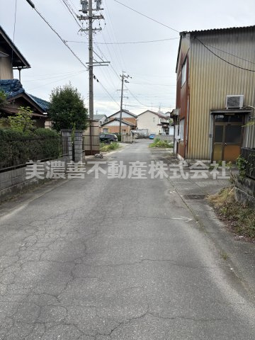 ６７０８４　羽島市足近町土地の外観