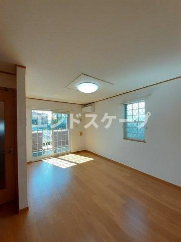 ディオールⅢの居間・リビング|高崎、前橋のお部屋探しはエンドスケープまで！お客様の理想お聞かせ下さい♪