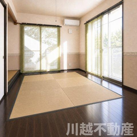 日当たり眺望良好！穏やかな生活を愉しむ住まいの和室|リビングの続き間として使える洋風和室（家具、小物類消去の為加工しています）