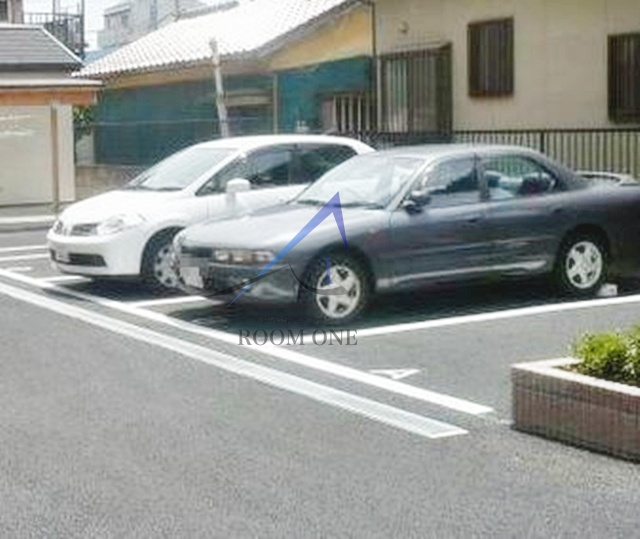 ディリジェント　サトウの駐車場|駐車場です。