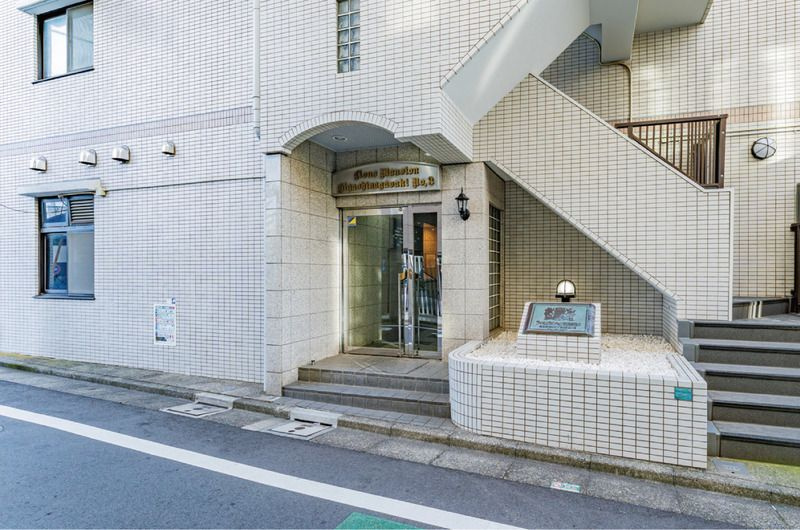 ライオンズマンション東長崎第参のエントランス