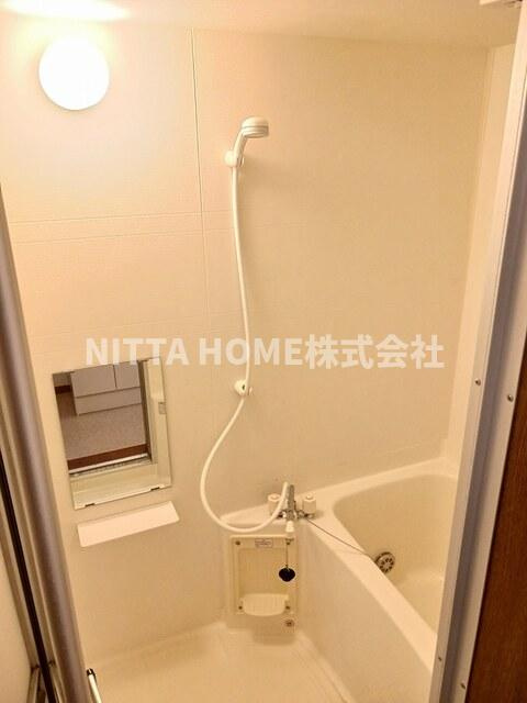 サンセールⅠの浴室|追炊き機能付きでいつでも暖かいお風呂に入れます＊