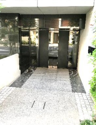 ブライズ両国DUEのエントランス