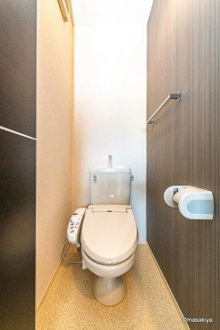 ルントベルクのトイレ|トイレ　ウォシュレット付き