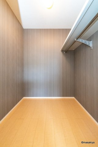 ルントベルクの収納|ウォークインクローゼット