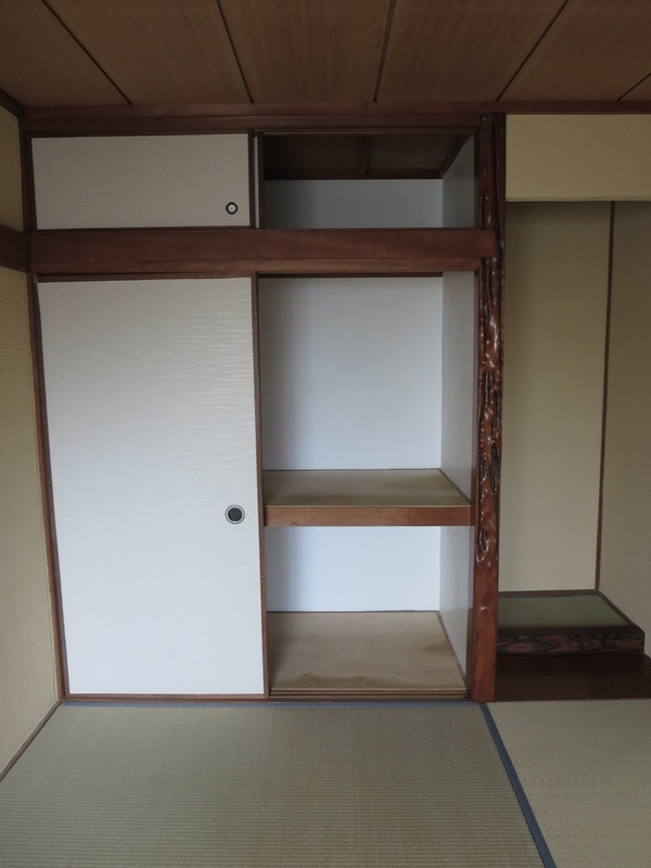 平尾貸家の収納