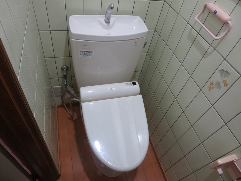 平尾貸家のトイレ