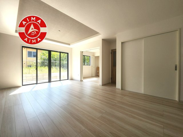 福岡市東区三苫2丁目第4-2棟（1号棟）　の居間・リビング|多くの時間を過すことになるリビングだからこそ、いつも穏やかな空間・解放感が味わえ毎日が充実します。