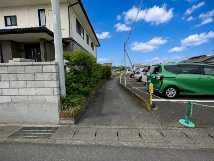 高崎市上大類町中古住宅の前面道路含む現地写真|北側道路