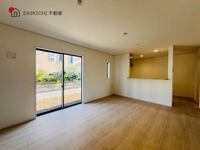 【居間・リビング】 | 日高市中鹿山第7　クレイドルガーデン　新築戸建　全10棟　4号棟