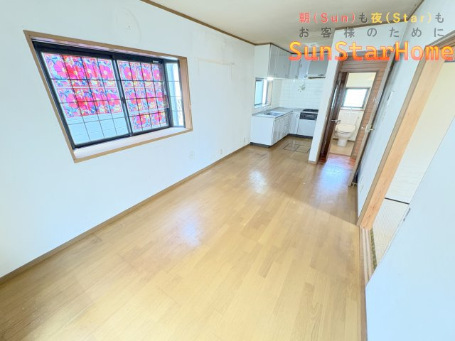 【サンスターホーム】羽村市神明台1丁目　リフォーム済み中古戸建の居間・リビング