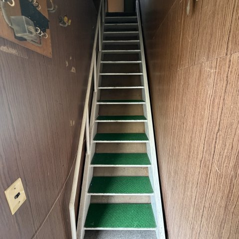 室蘭市本町2丁目7-5戸建の玄関