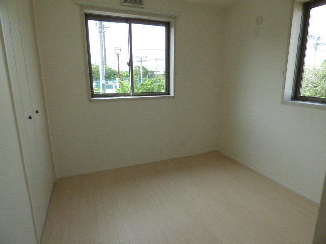 横浜市磯子区杉田５丁目のアパートの寝室