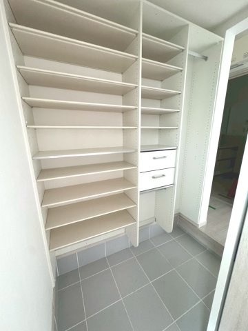 中古戸建　大垣市東前4丁目　平成30年築の収納|シューズクローク