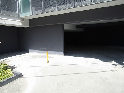 ツインリーブスの駐車場