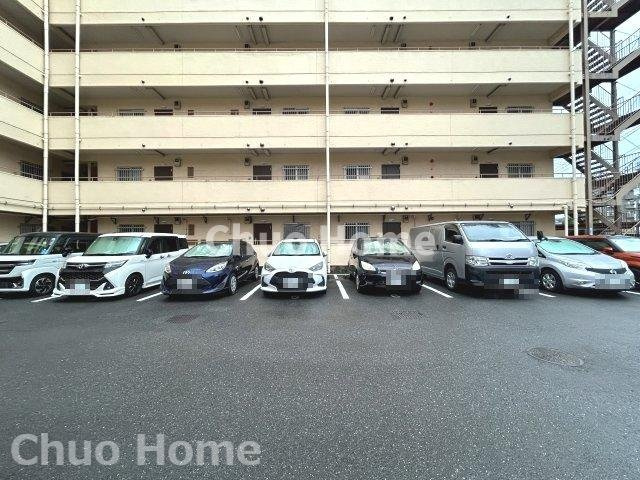 トーア立石マンションの駐車場|【敷地内駐車場】最新の空き状況や費用などの詳細は担当スタッフまでお問い合わせください。