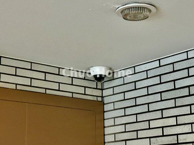 トーア立石マンションの防犯設備|【防犯カメラ】何かあった時の大事な証拠になることももちろんなりますが、防犯というくらいですので大事なのは防犯カメラがあることによって抑止力につながることですよね。