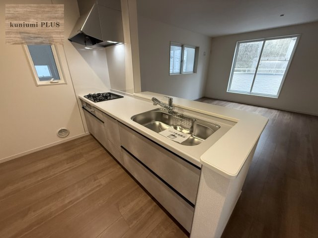 門真市上野口町　1号棟のキッチン