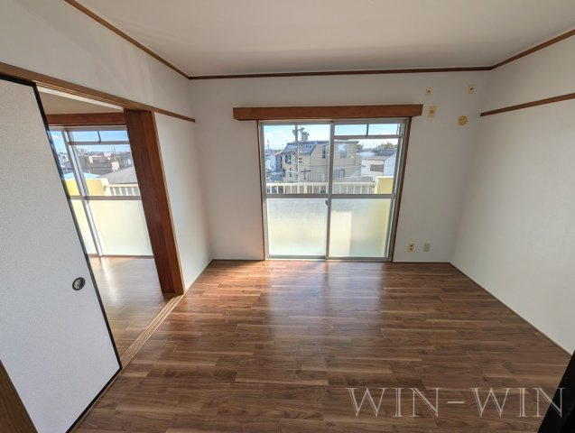 朝日マンションの居間・リビング|イメージ（同建物内別部屋の写真です）