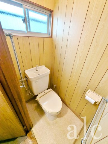 三山2　DIY戸建て住宅のトイレ|ウォシュレットトイレ