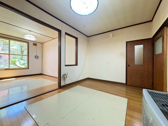 ライズ千歳の居間・リビング