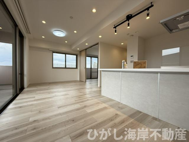 プリムローズ平塚の居間・リビング|新規リフォーム完了！　16.4帖　LDK