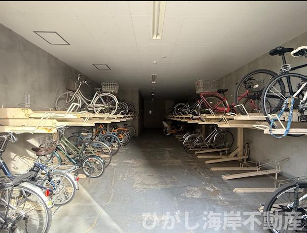 プリムローズ平塚の駐輪場|敷地内駐輪場
