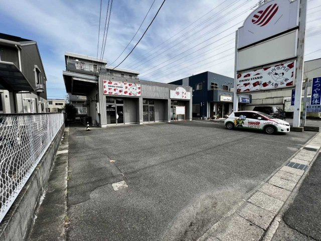 内藤店舗の駐車場