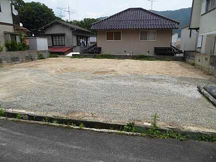 東区上温品２丁目の駐車場