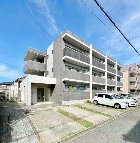 クロービアの外観