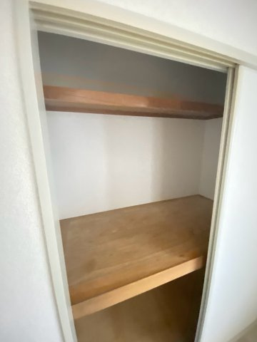 エメラルドタウンB棟の収納
