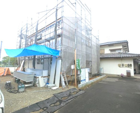 昭栄町3期の前面道路含む現地写真