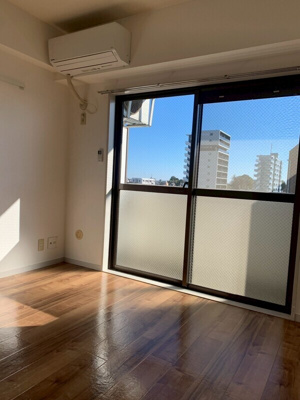 【居間・リビング】 | センチュリー鴻巣第一マンション